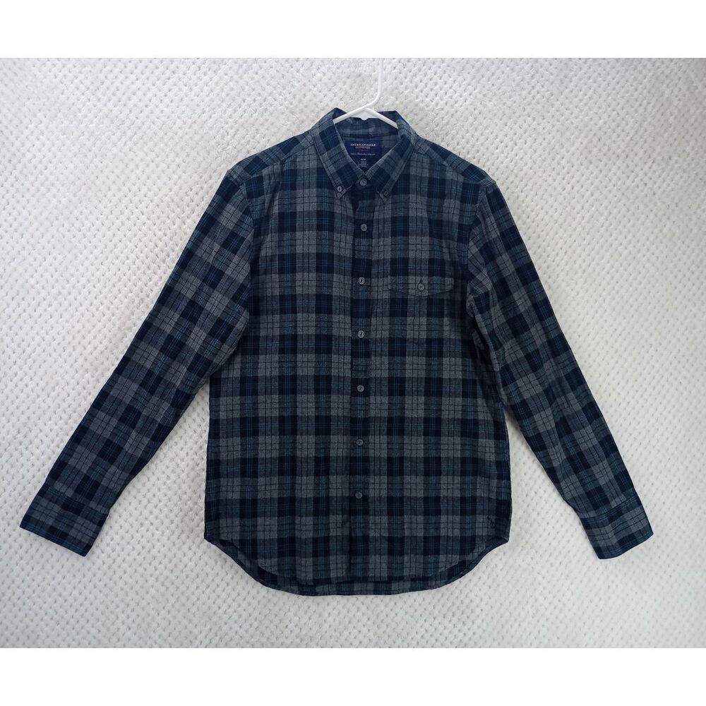 American Eagle Outfitters Slim Fit Men's Medium Gray Plaid Flannel Shirt